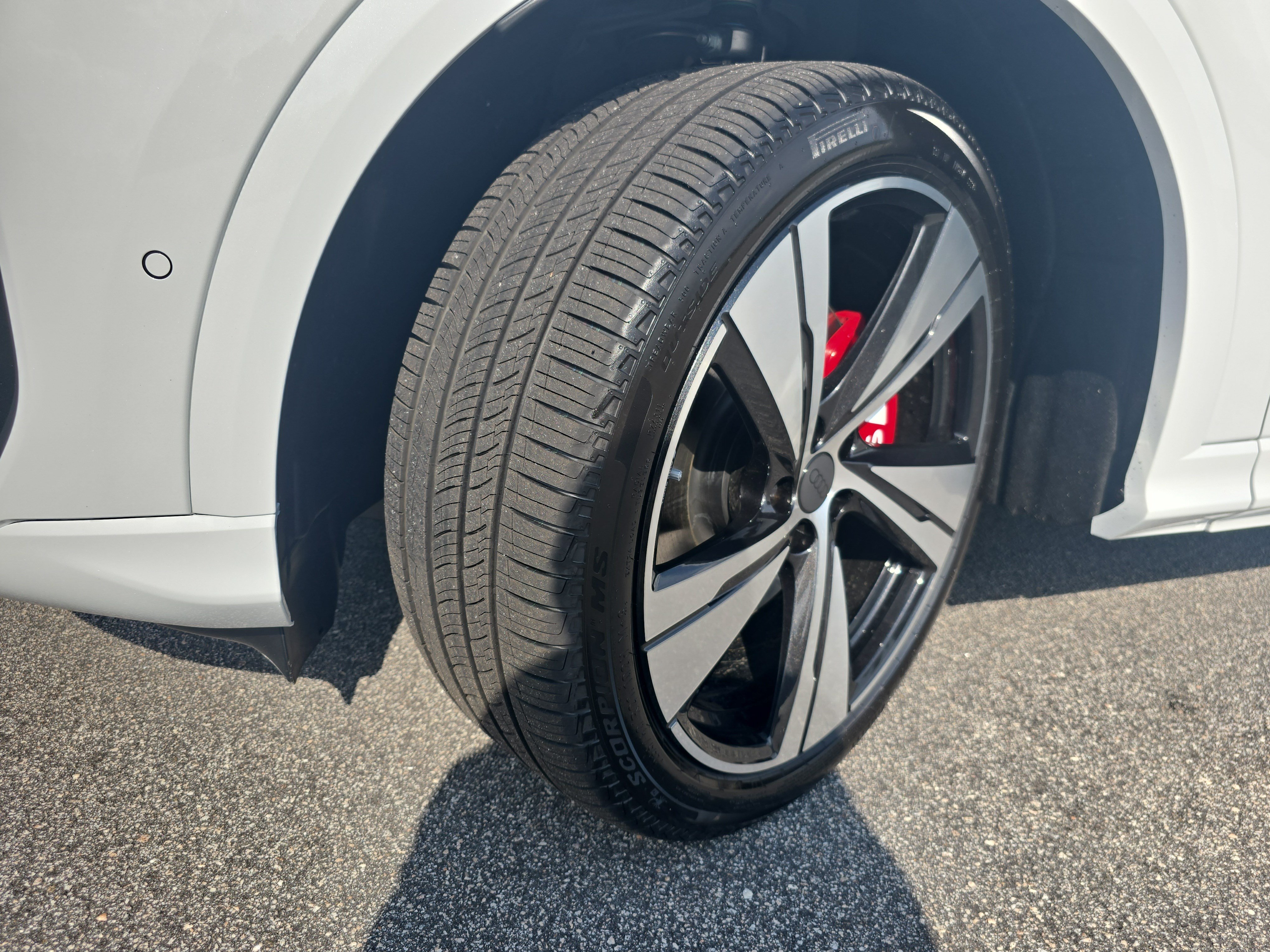 New 2026 Audi SQ5 Prestige AWD/4WD image 31