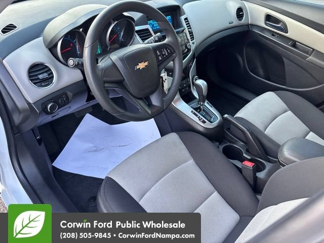 Used 2016 Chevrolet Cruze LS FWD image 11