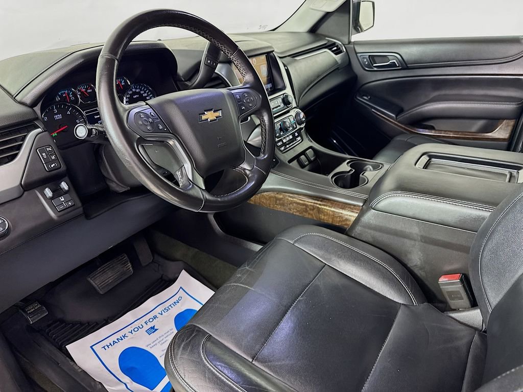 Used 2015 Chevrolet Suburban LT w/ Luxury Package image 11