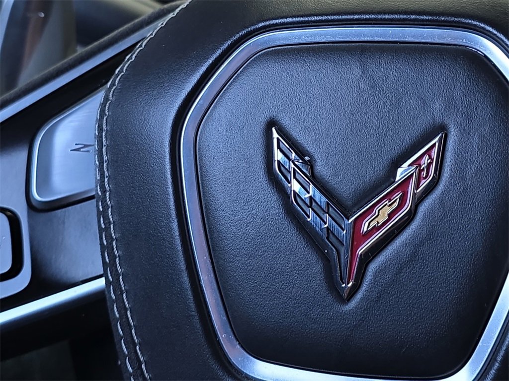 Used 2021 Chevrolet Corvette Stingray Premium Cpe w/ Z51 Performance Package image 28