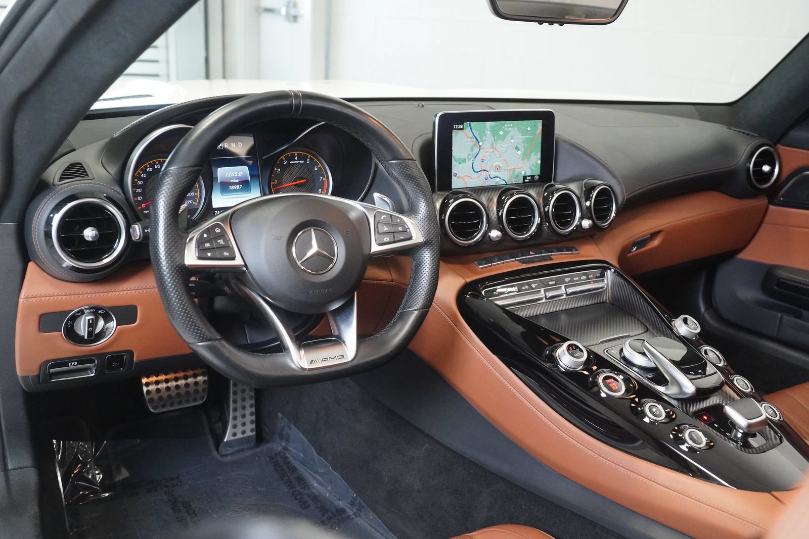 Used 2018 Mercedes-Benz AMG GT C image 16