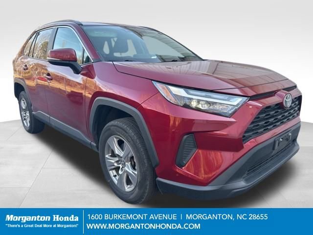 Used 2023 Toyota RAV4 XLE image 1