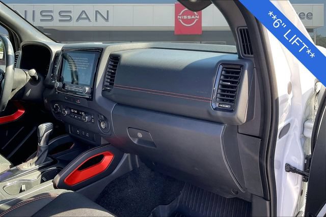 Used 2024 Nissan Frontier PRO-4X w/ Technology Package AWD/4WD image 25