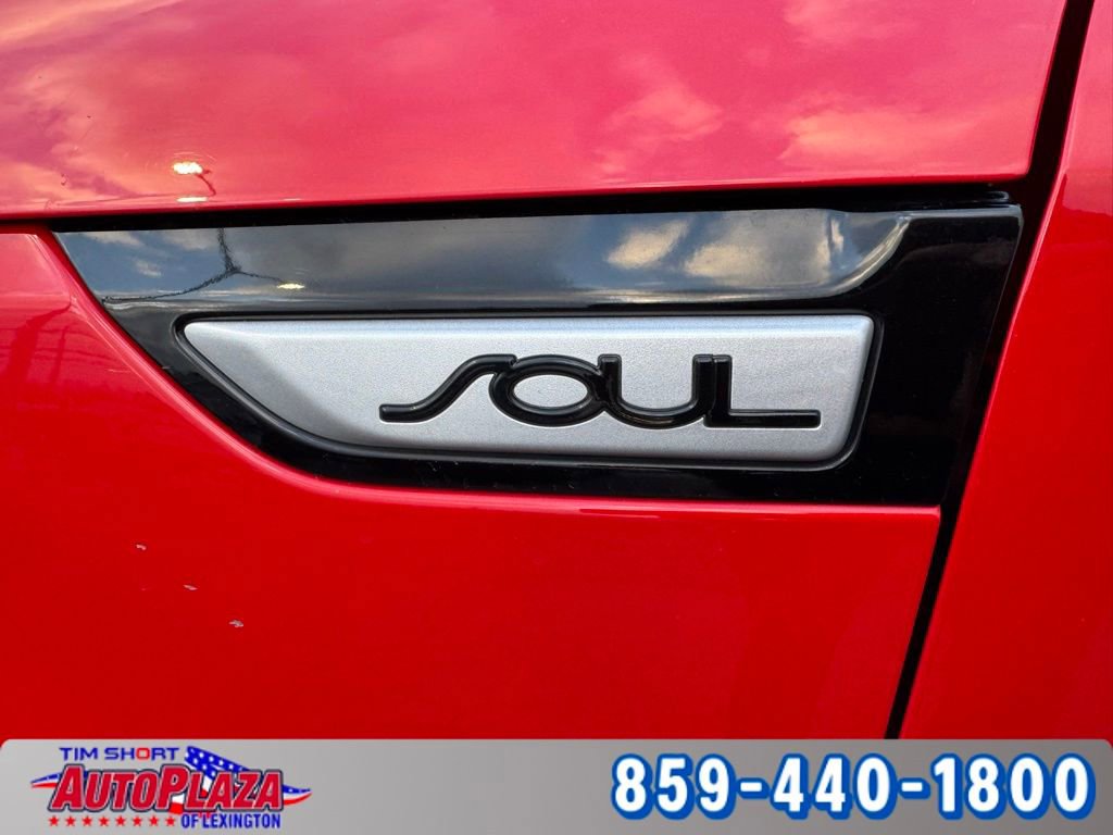 Used 2019 Kia Soul + image 14