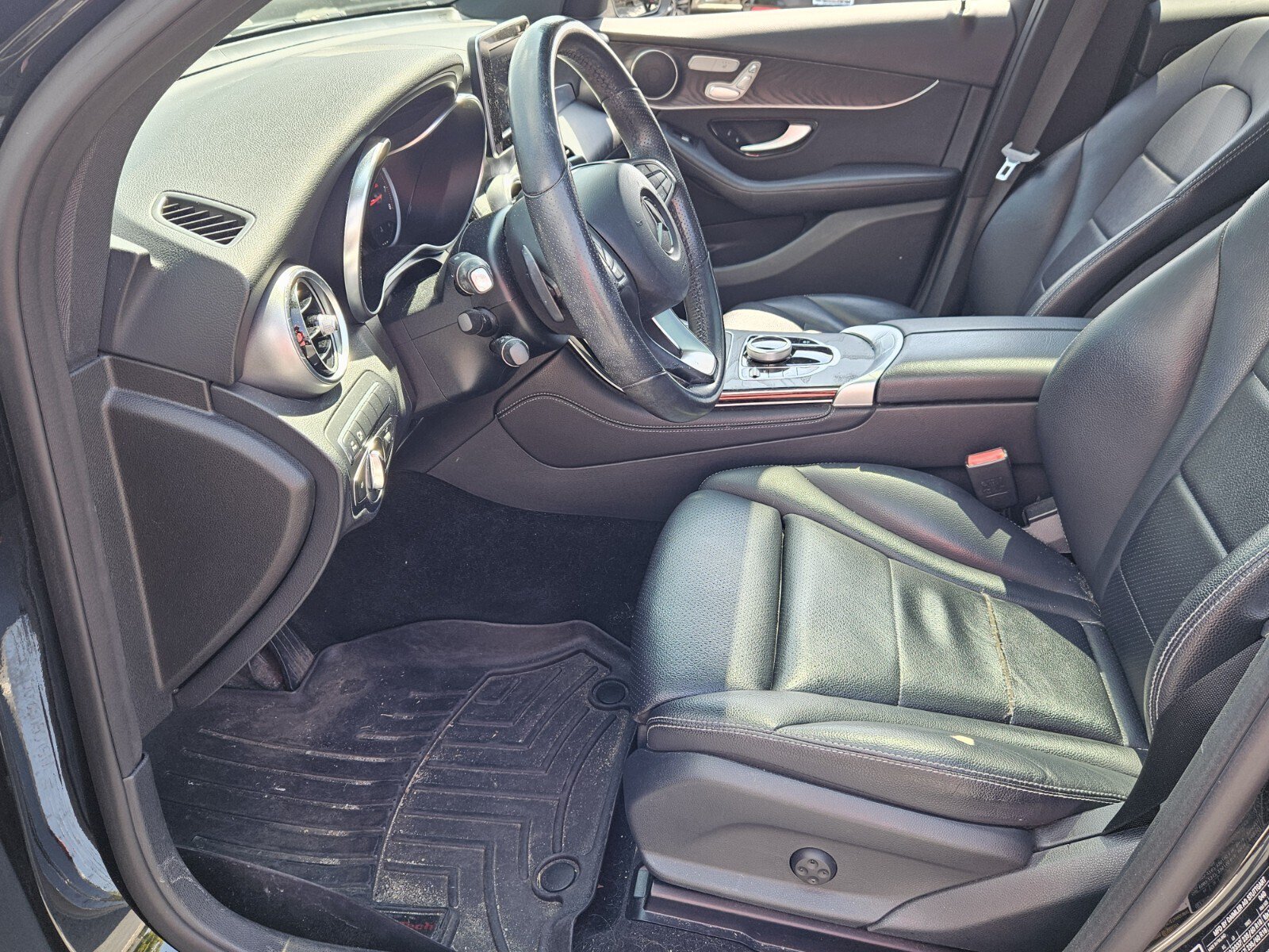 Used 2018 Mercedes-Benz GLC 300 image 14