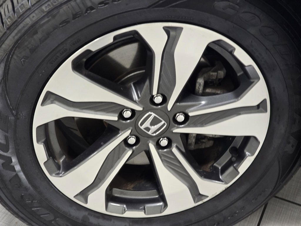 Used 2020 Honda CR-V LX image 9