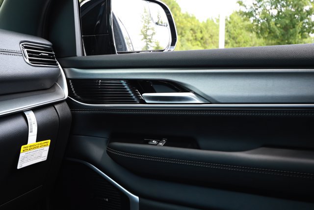 New 2026 Jeep Grand Wagoneer L Limited AWD/4WD image 29