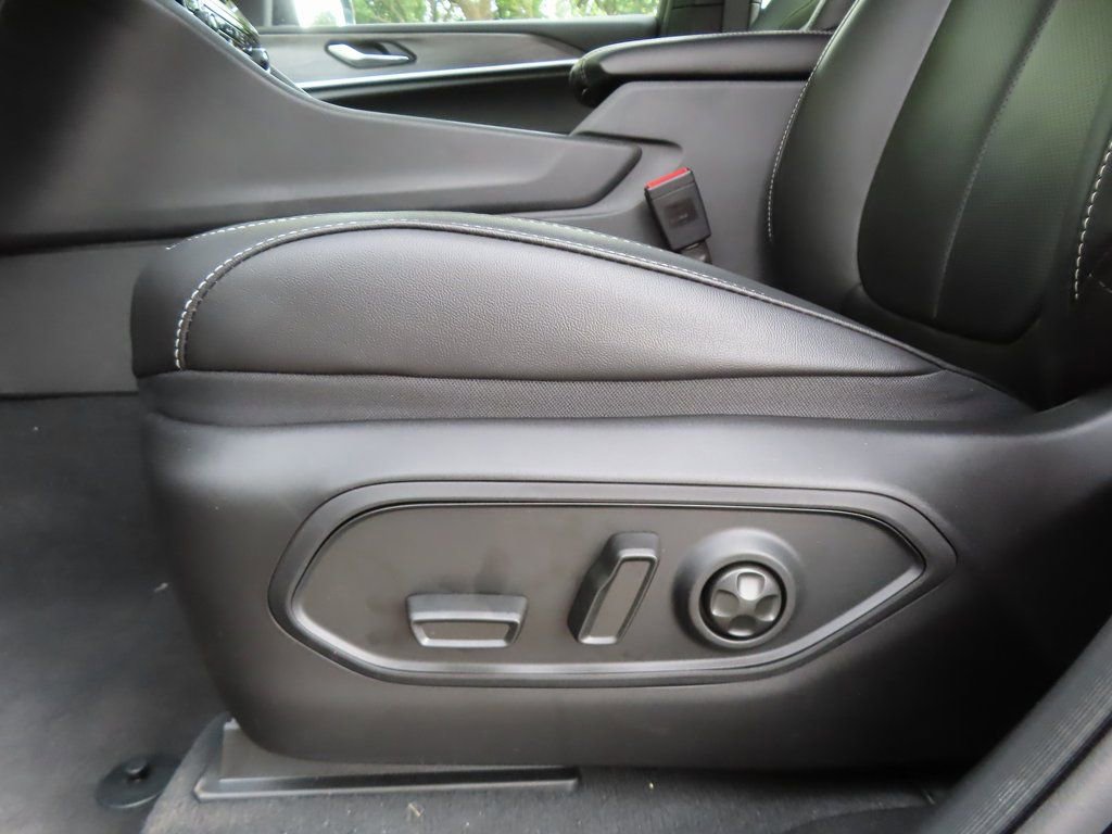 New 2025 Jeep Grand Cherokee Limited w/ Luxury Tech Group II image 10