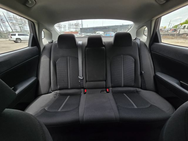 Used 2019 Kia Optima LX FWD image 17