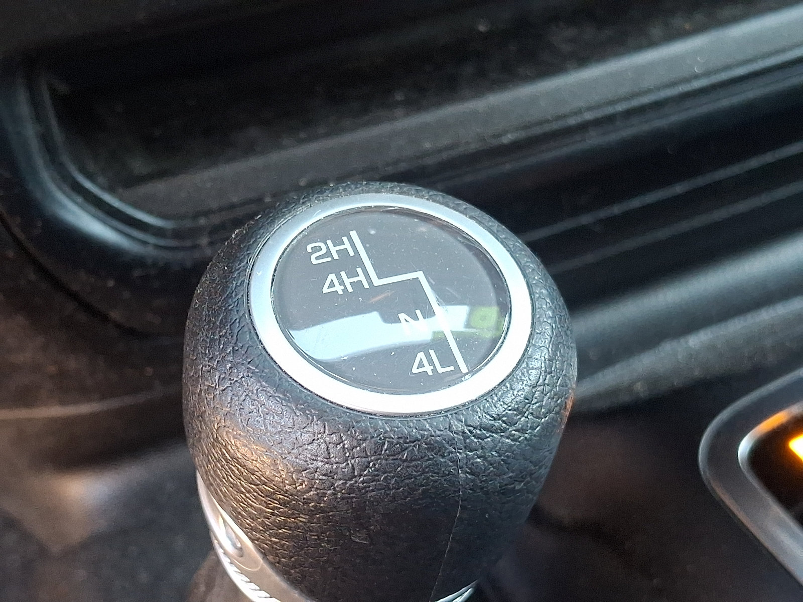 Used 2018 Jeep Wrangler Unlimited Sahara AWD/4WD image 26