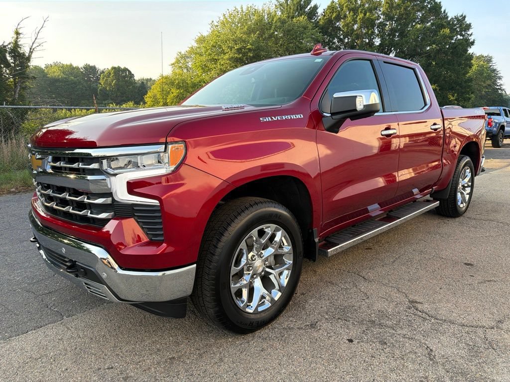 Used 2026 Chevrolet Silverado 1500 LTZ AWD/4WD image 6