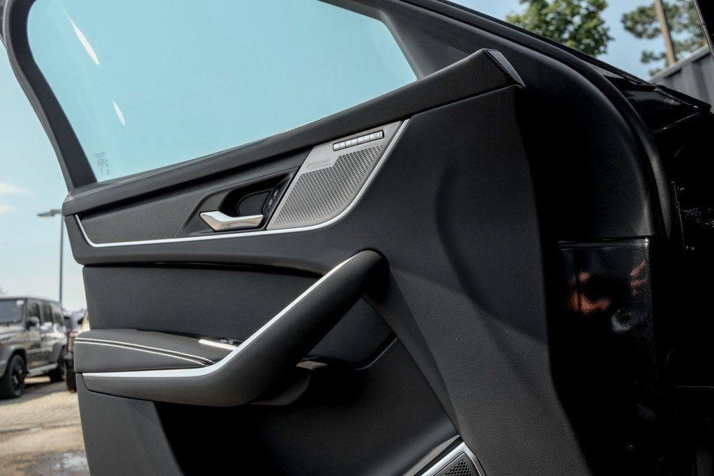 New 2026 Jaguar F-PACE R-Dynamic S image 11