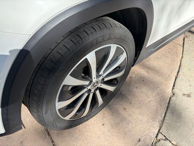 Used 2020 Mercedes-Benz GLB 250 4MATIC image 9