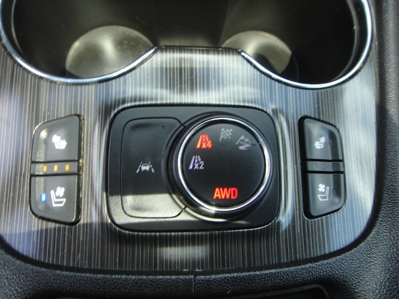 Used 2021 GMC Acadia SLT w/ Premium Package image 11