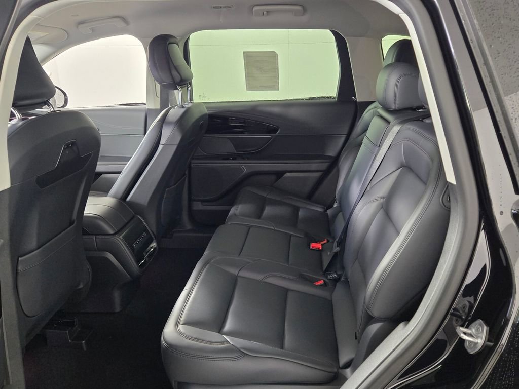 New 2026 Lincoln Nautilus Premier w/ Jet Appearance Package image 9