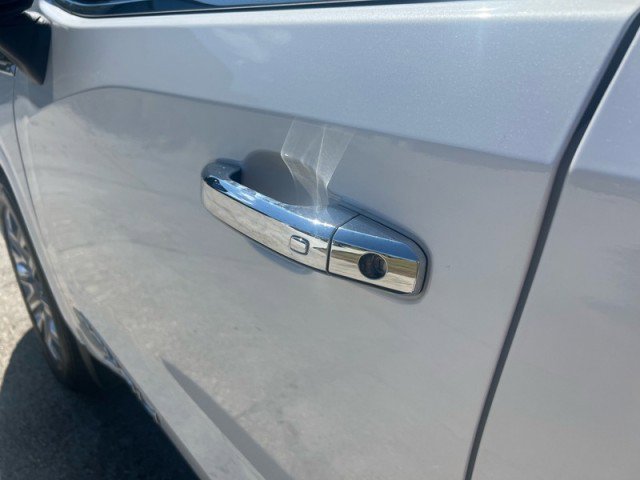 Used 2024 GMC Sierra 1500 Denali image 8