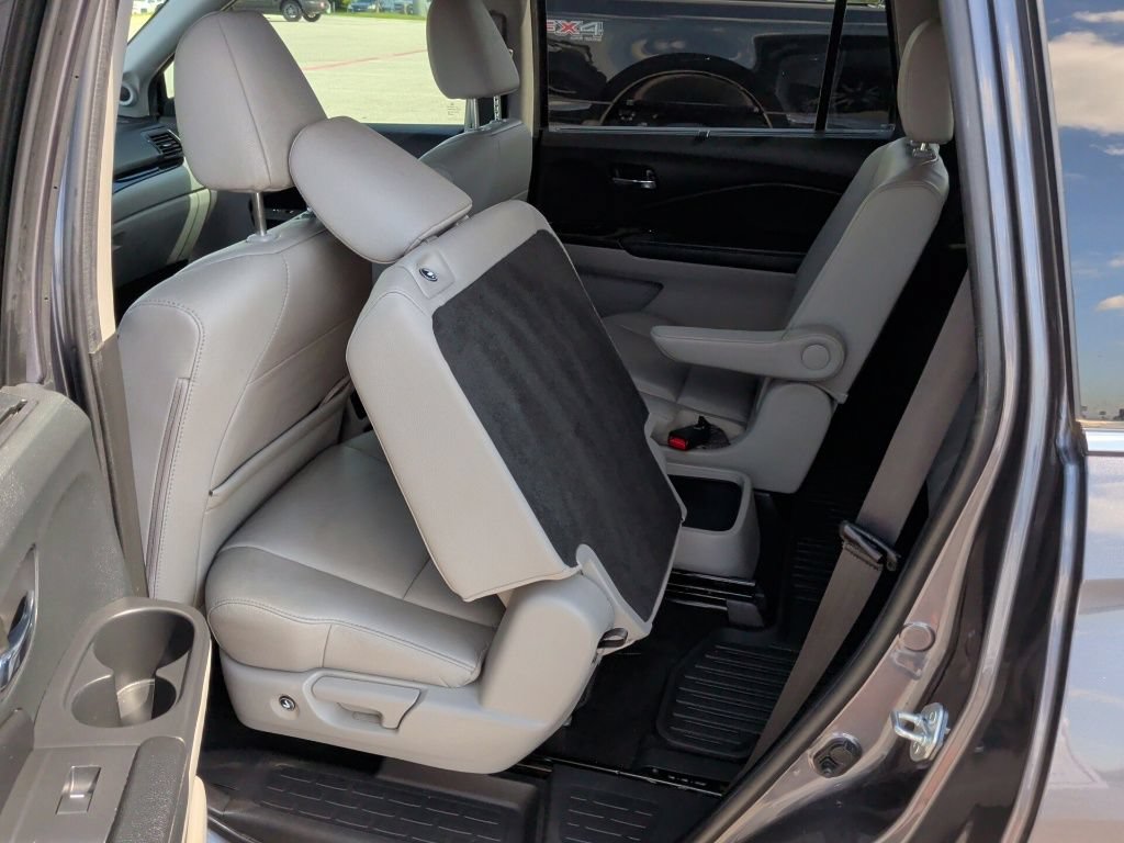 Used 2022 Honda Pilot Touring image 39