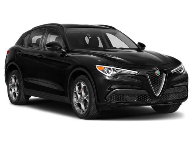 Used 2019 Alfa Romeo Stelvio Sprint w/ Nero Edizione image 9