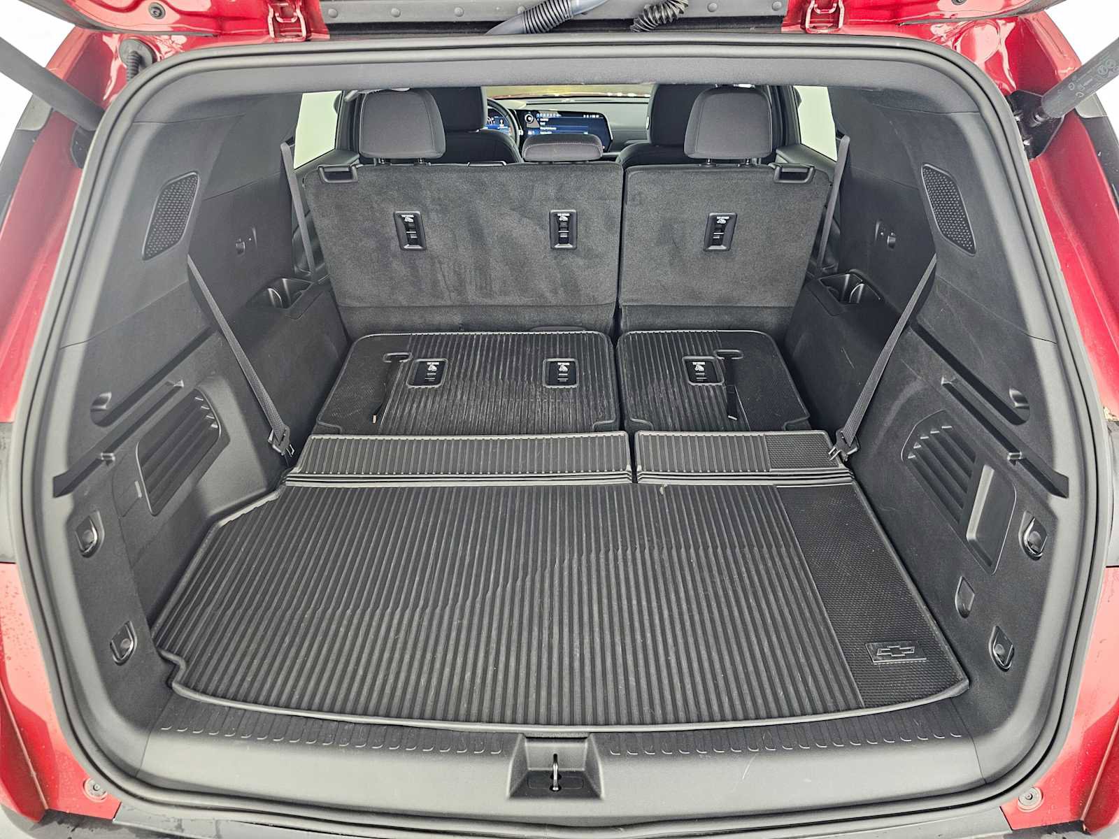 Used 2025 Chevrolet Traverse LT w/ Driver Confidence Package image 16