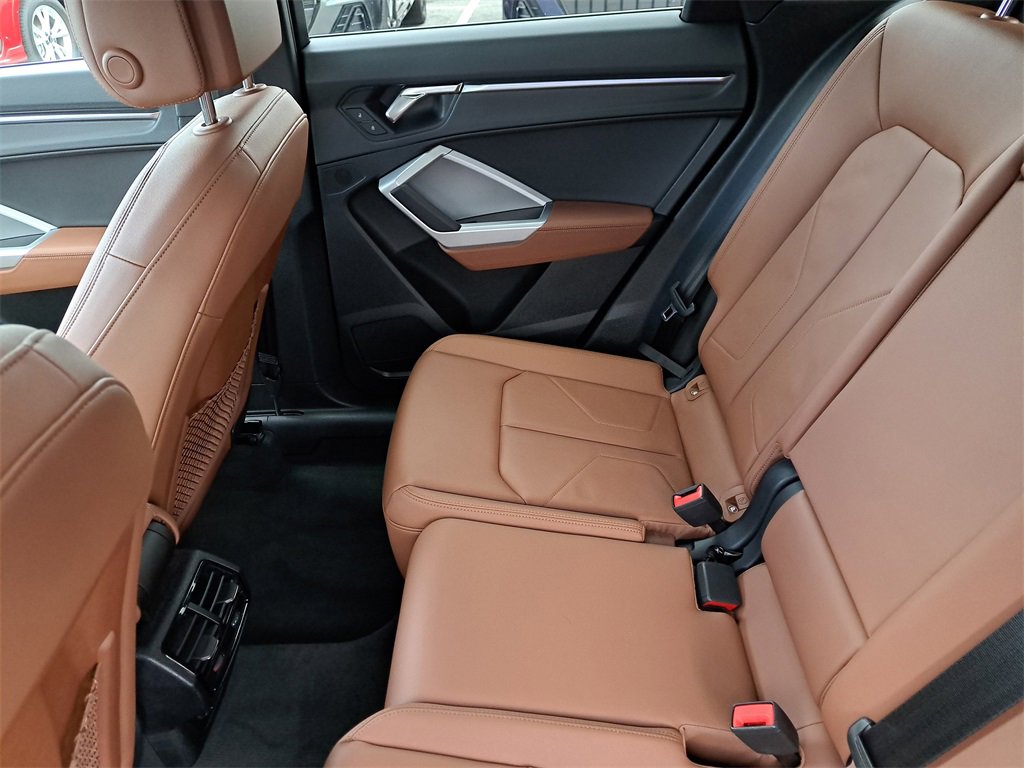 Certified 2024 Audi Q3 2.0T Premium Plus w/ Premium Plus Package image 27