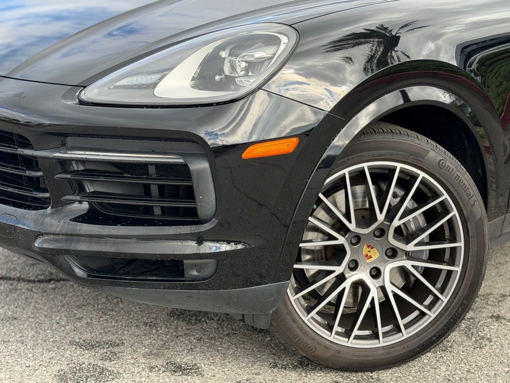 Used 2021 Porsche Cayenne image 4