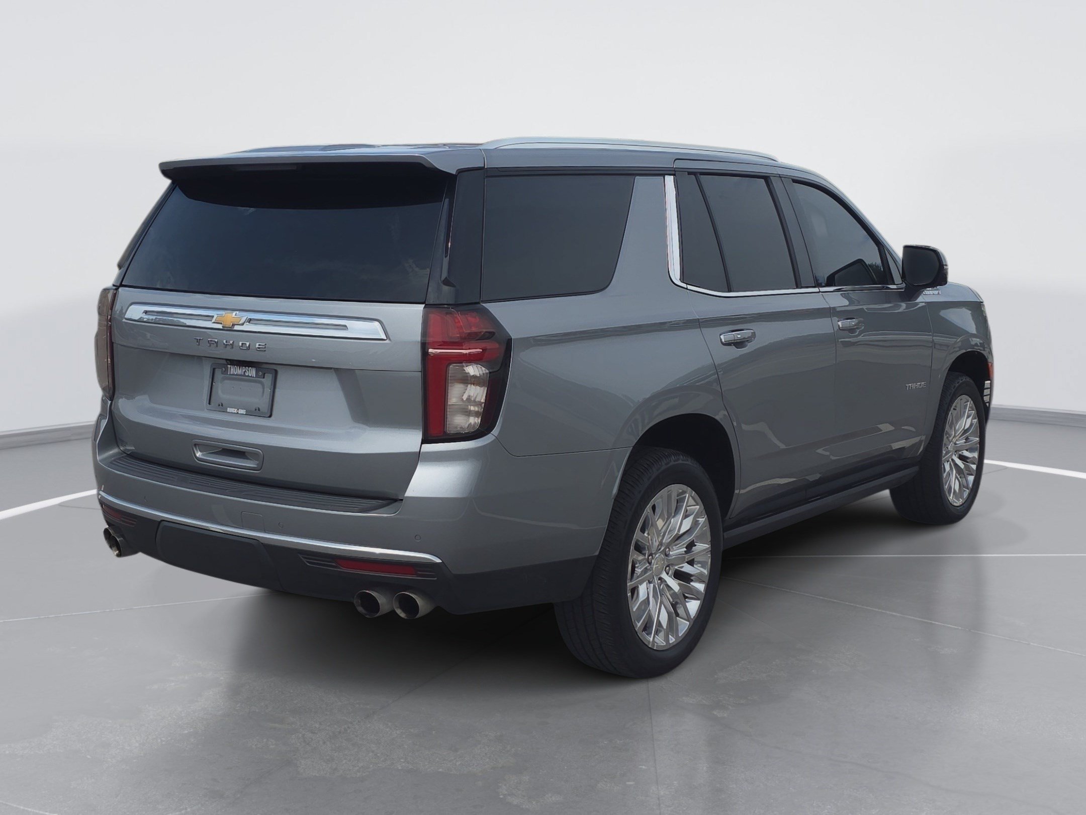 Used 2023 Chevrolet Tahoe High Country w/ Premium Package 2 AWD/4WD image 3