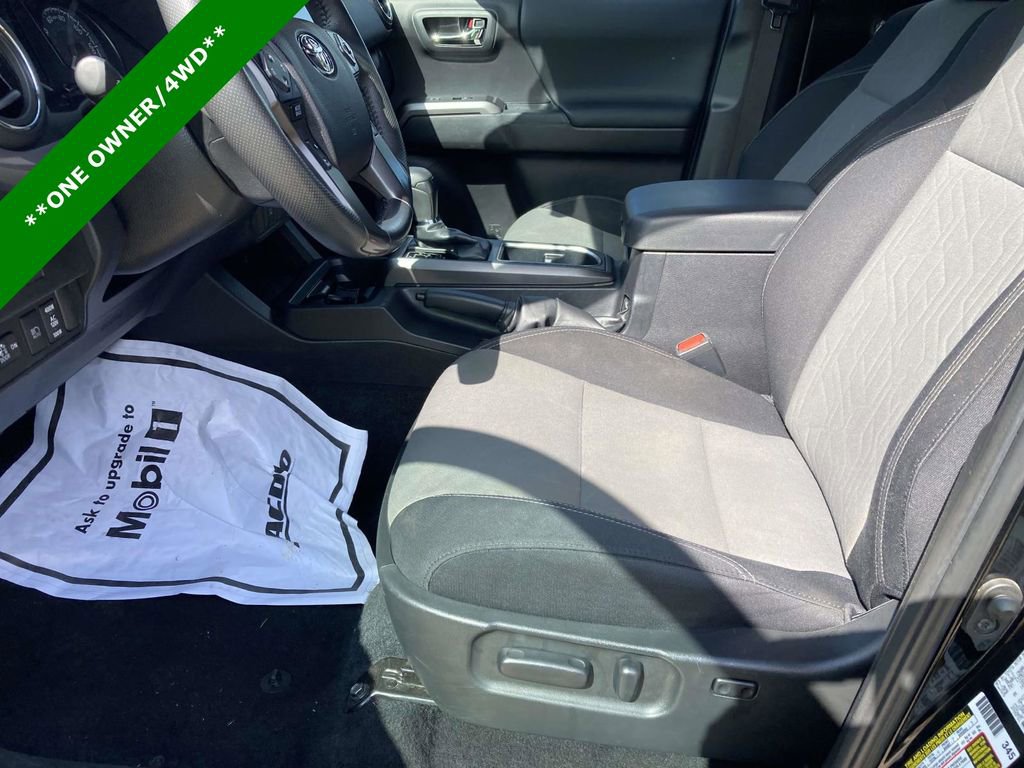 Used 2023 Toyota Tacoma TRD Off-Road AWD/4WD image 15