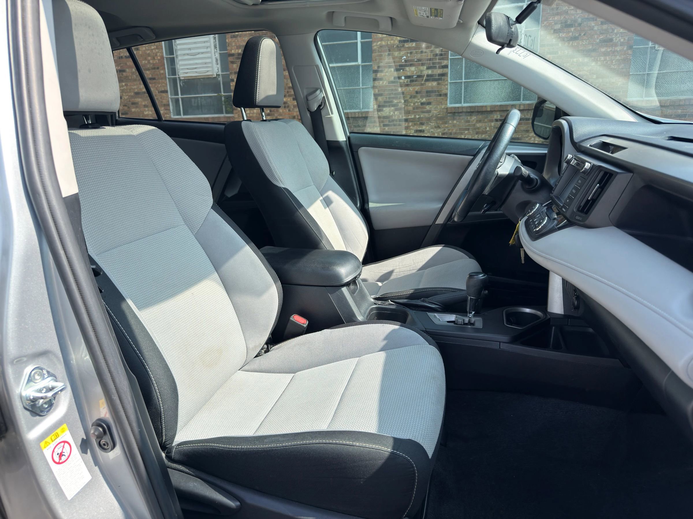 Used 2016 Toyota RAV4 XLE FWD image 20