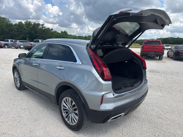 Used 2025 Cadillac XT4 Premium Luxury FWD image 4