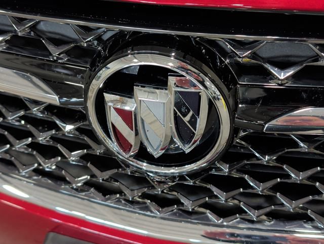 Used 2023 Buick Envision Avenir image 40