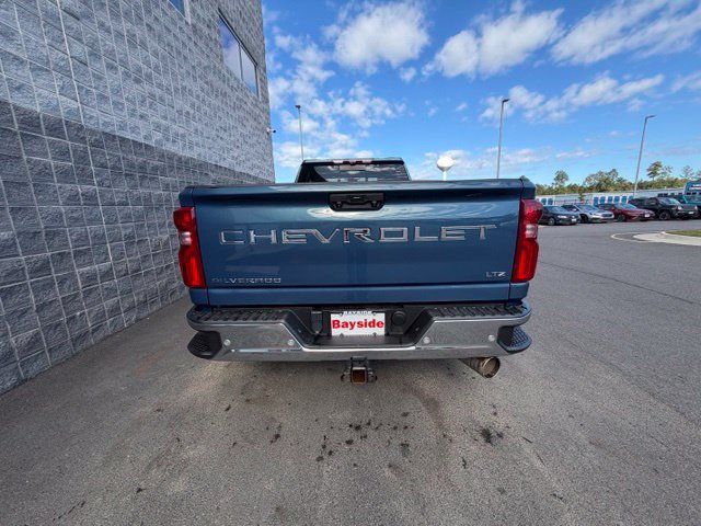 Used 2024 Chevrolet Silverado 3500 LTZ w/ LTZ Plus Package AWD/4WD image 4