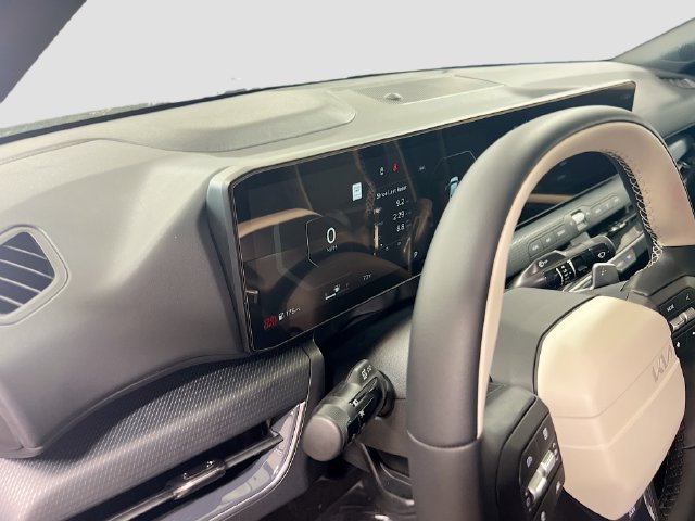 New 2025 Kia K4 EX w/ GT-Line Sunroof Package FWD image 9