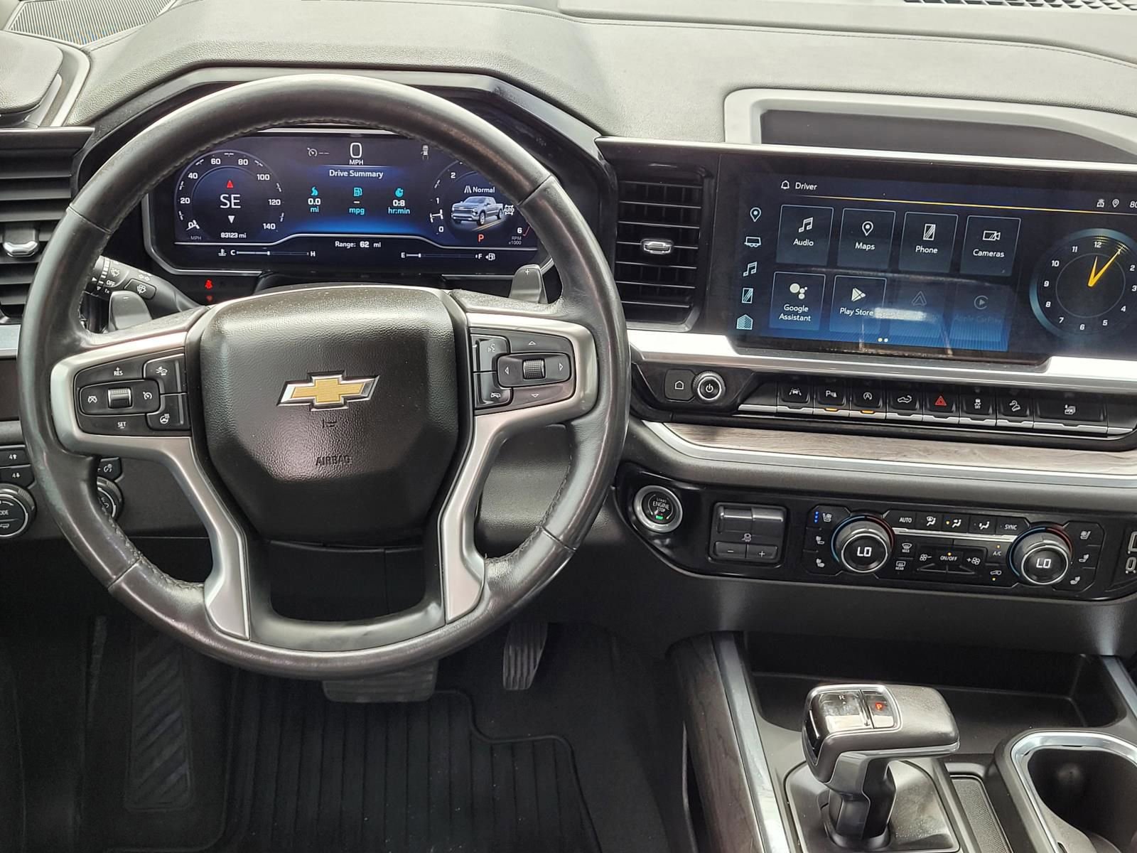 Used 2022 Chevrolet Silverado 1500 LTZ w/ Z71 Off-Road Package AWD/4WD image 17