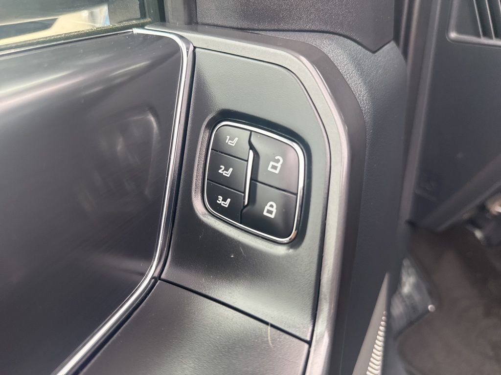 Used 2024 Ford F150 Lariat w/ Equipment Group 502A High image 12