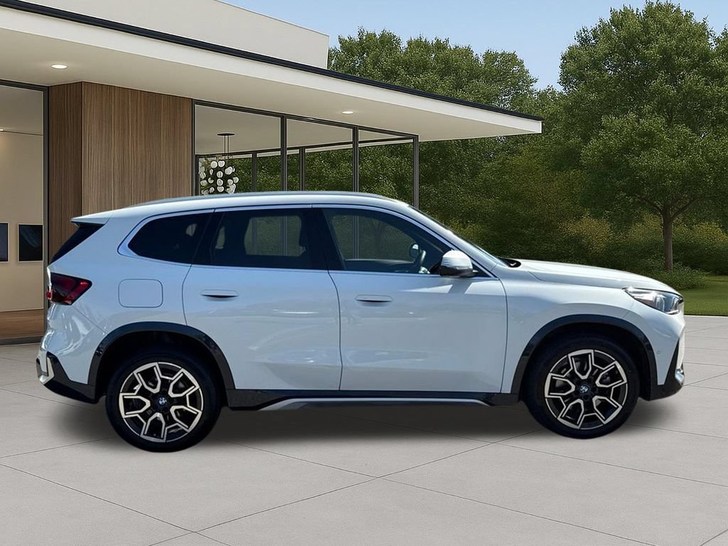 Certified 2023 BMW X1 xDrive28i w/ Convenience Package AWD/4WD image 7