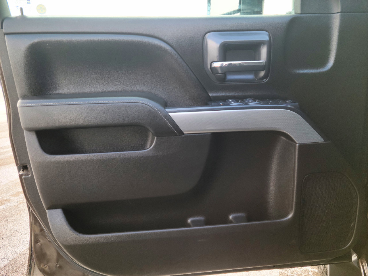 Used 2018 Chevrolet Silverado 1500 LT w/ All Star Edition image 5