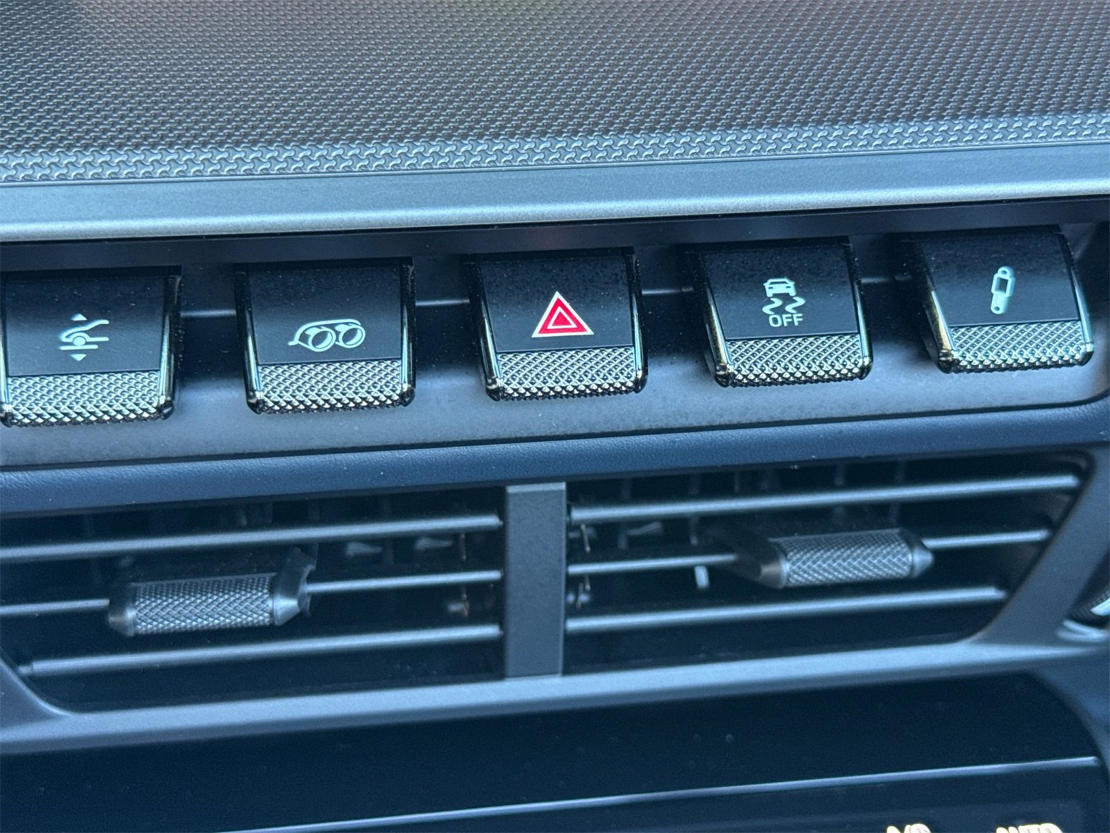 Certified 2025 Porsche 911 Carrera image 22