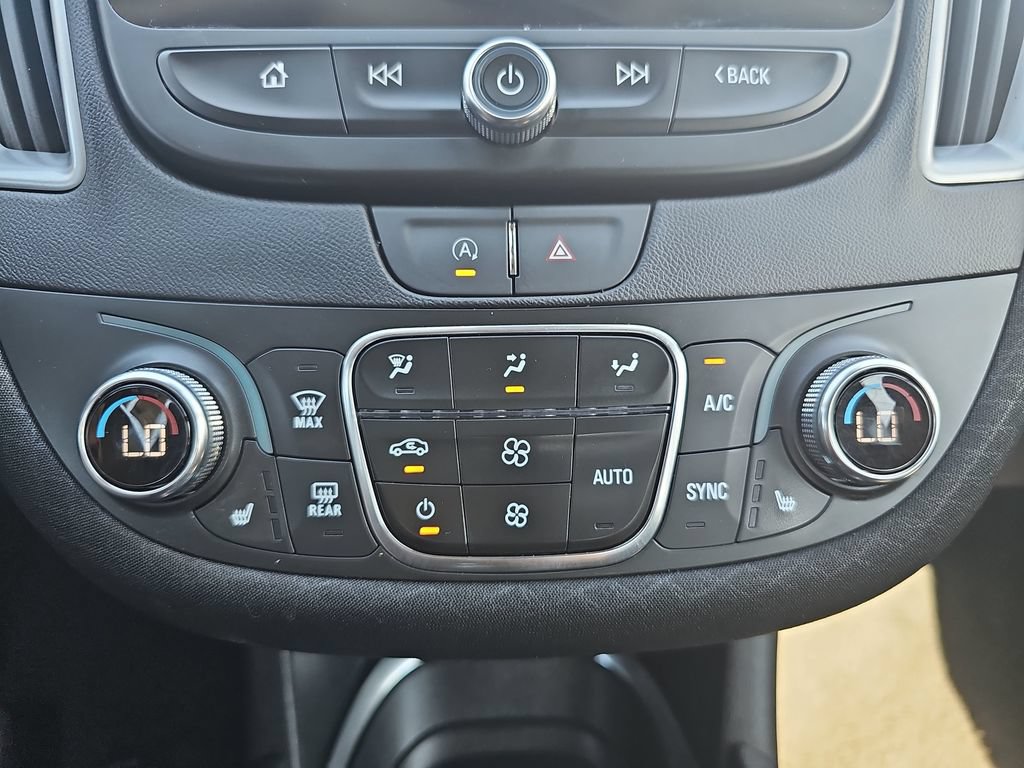 Used 2025 Chevrolet Malibu LT FWD image 22