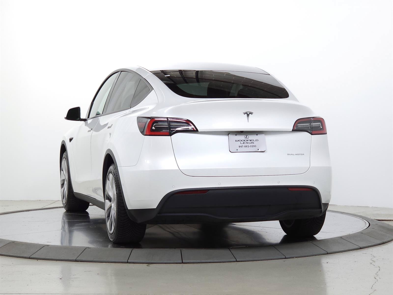 Used 2021 Tesla Model Y Long Range AWD/4WD image 6