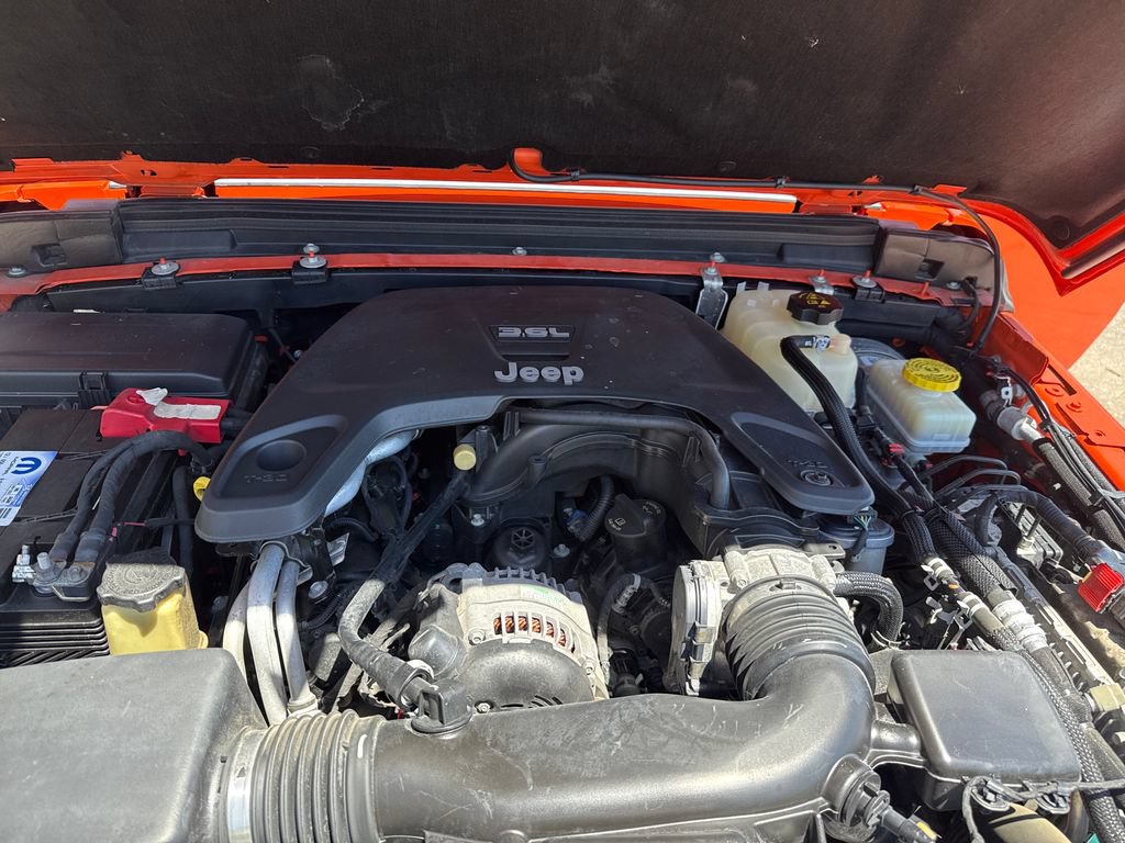 Used 2018 Jeep Wrangler Unlimited Sport S AWD/4WD image 22