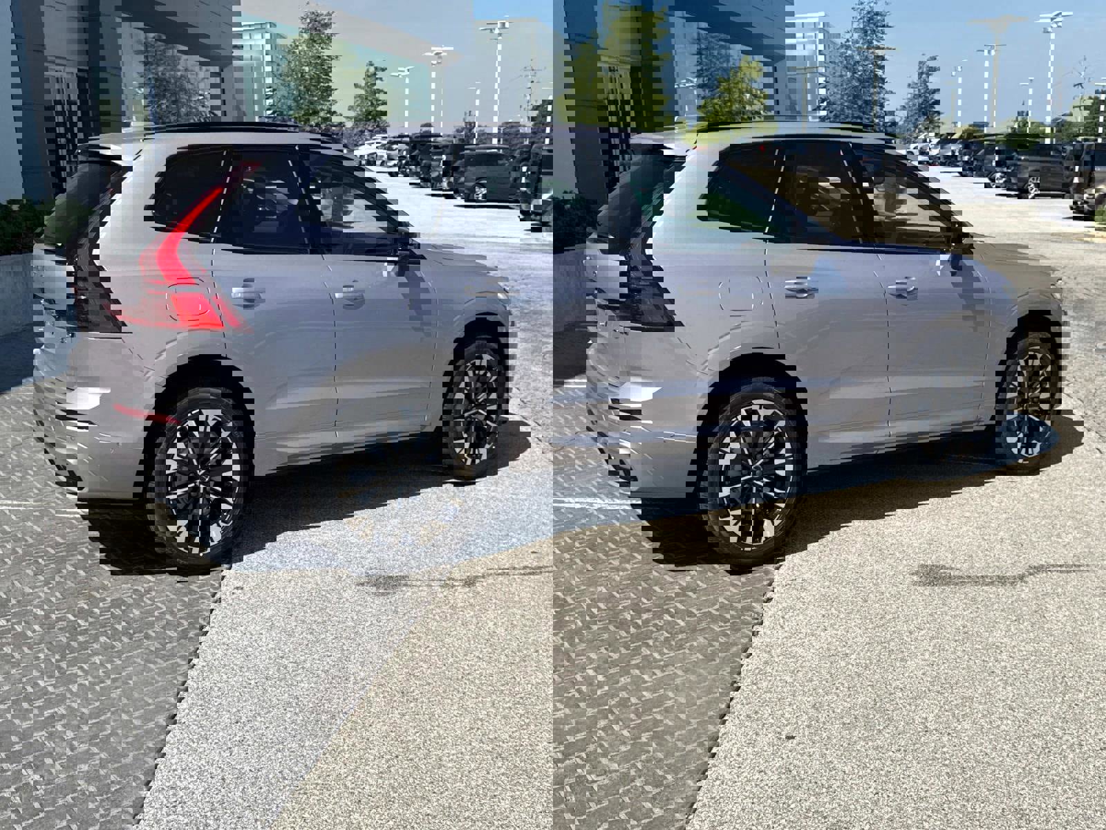 New 2026 Volvo XC60 B5 Plus w/ Climate Package image 6