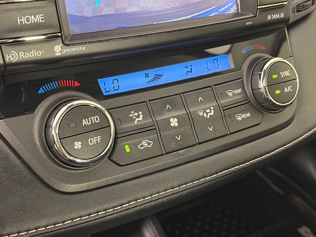 Used 2018 Toyota RAV4 XLE AWD/4WD image 21