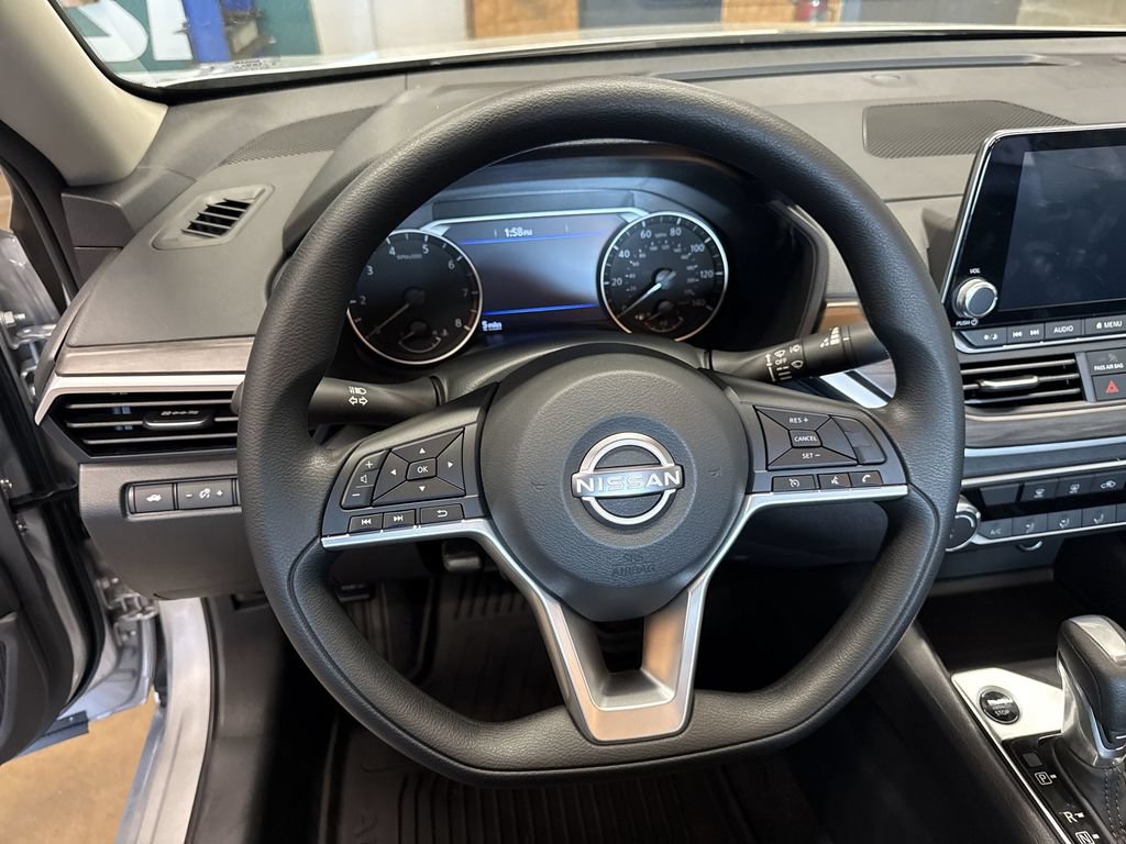 New 2026 Nissan Altima 2.5 SV FWD image 11