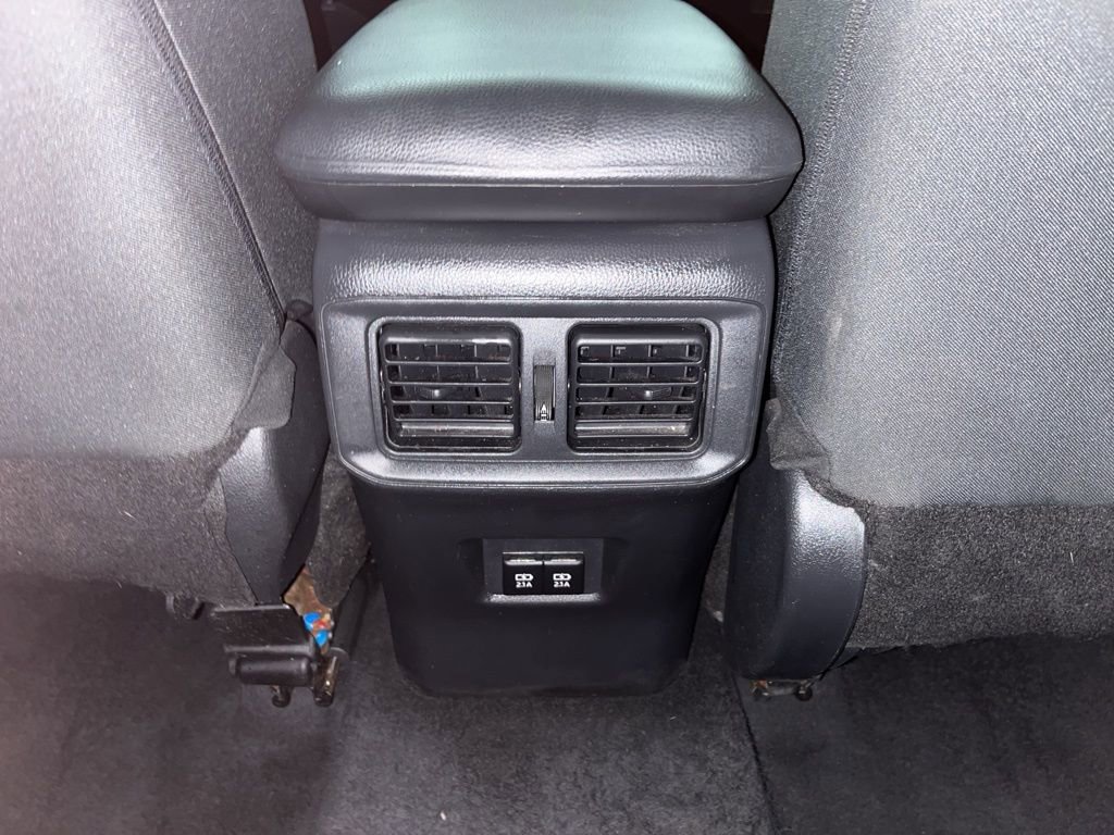 Used 2021 Toyota RAV4 XLE image 31