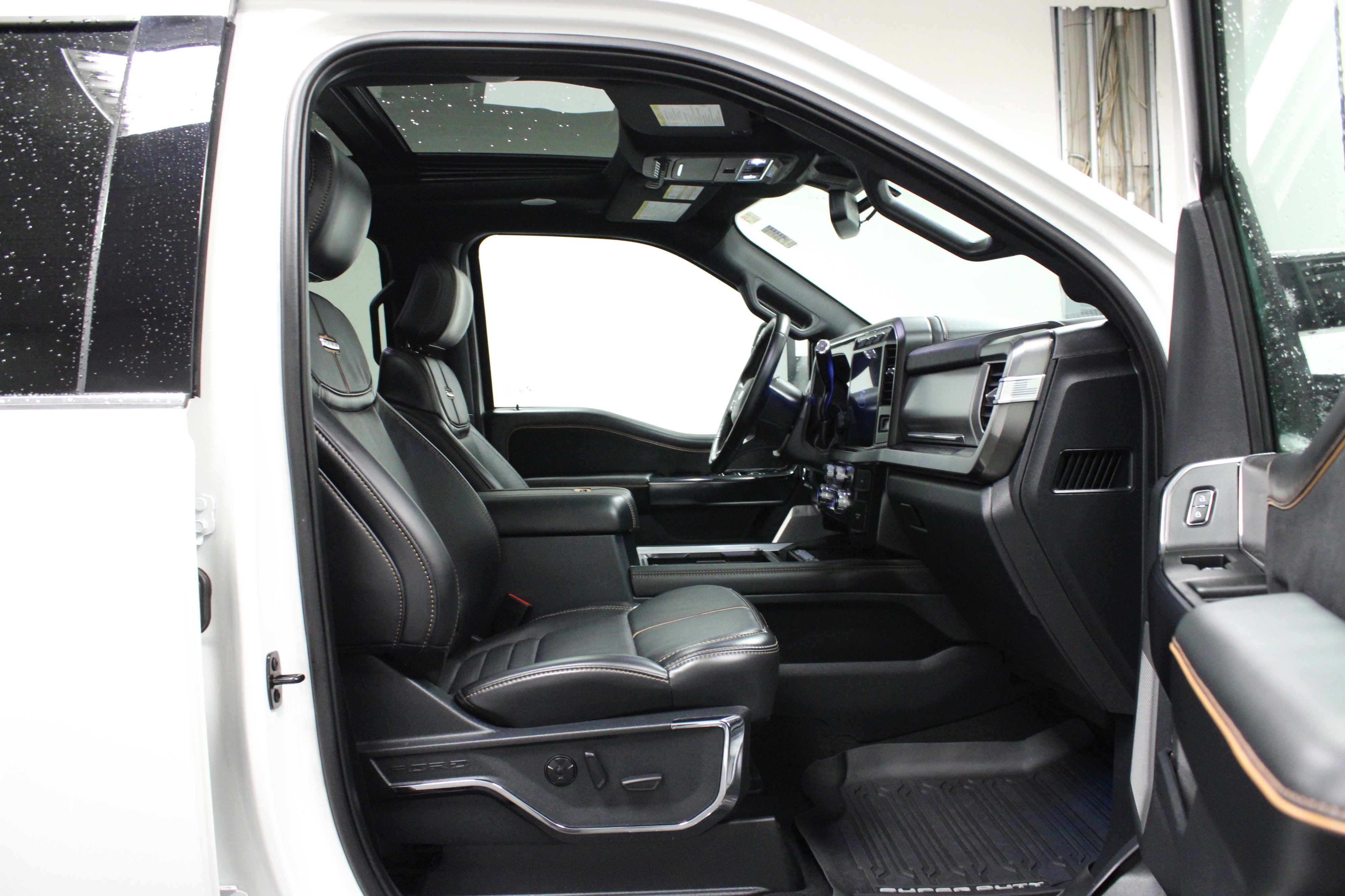 Used 2024 Ford F350 Platinum image 16