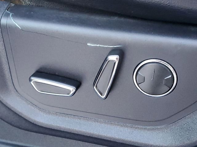 Used 2015 Ford F150 Lariat w/ Equipment Group 502A Luxury image 9