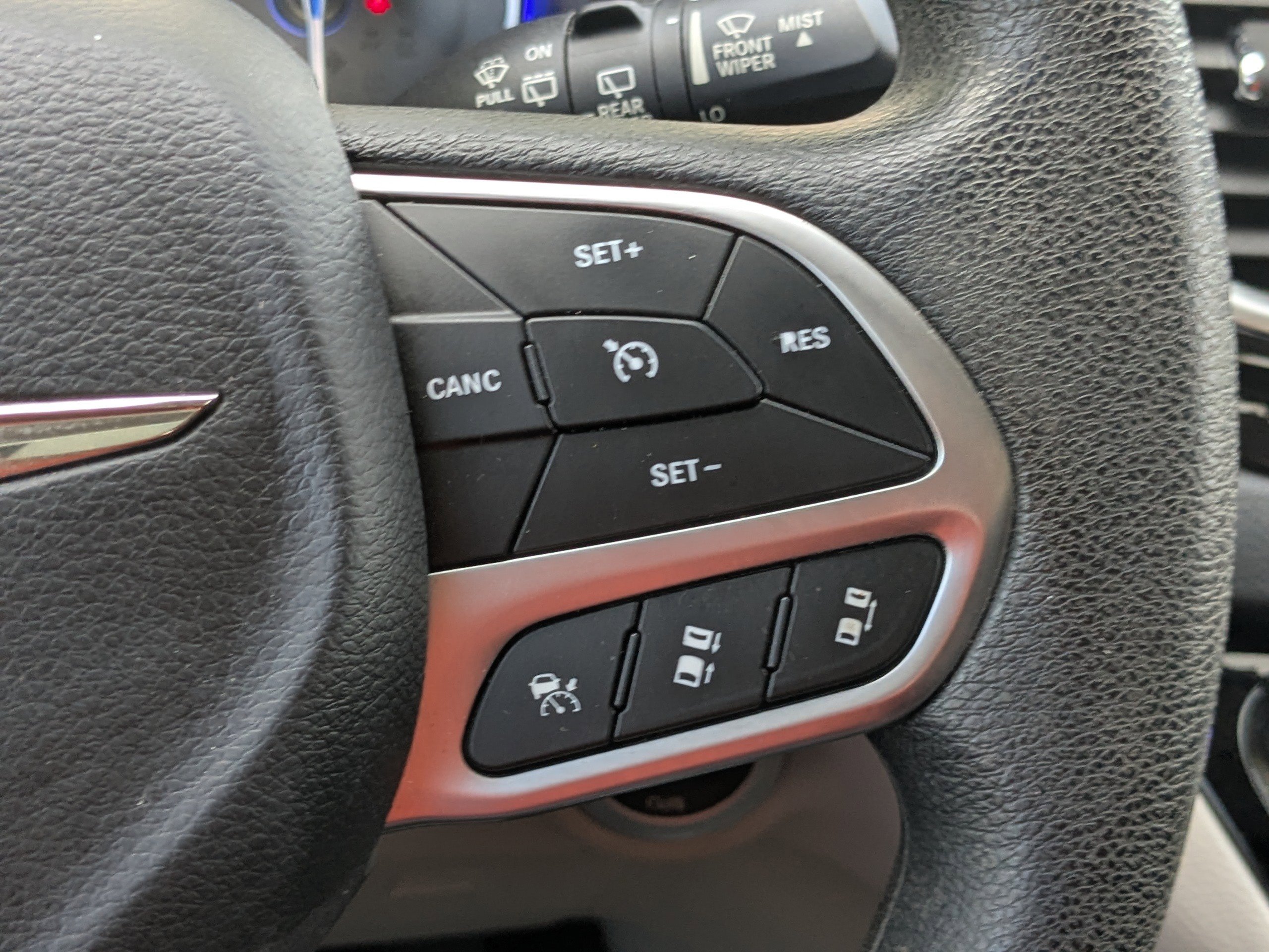 Certified 2019 Chrysler Pacifica Touring Plus w/ Advanced Safetytec Group FWD image 25