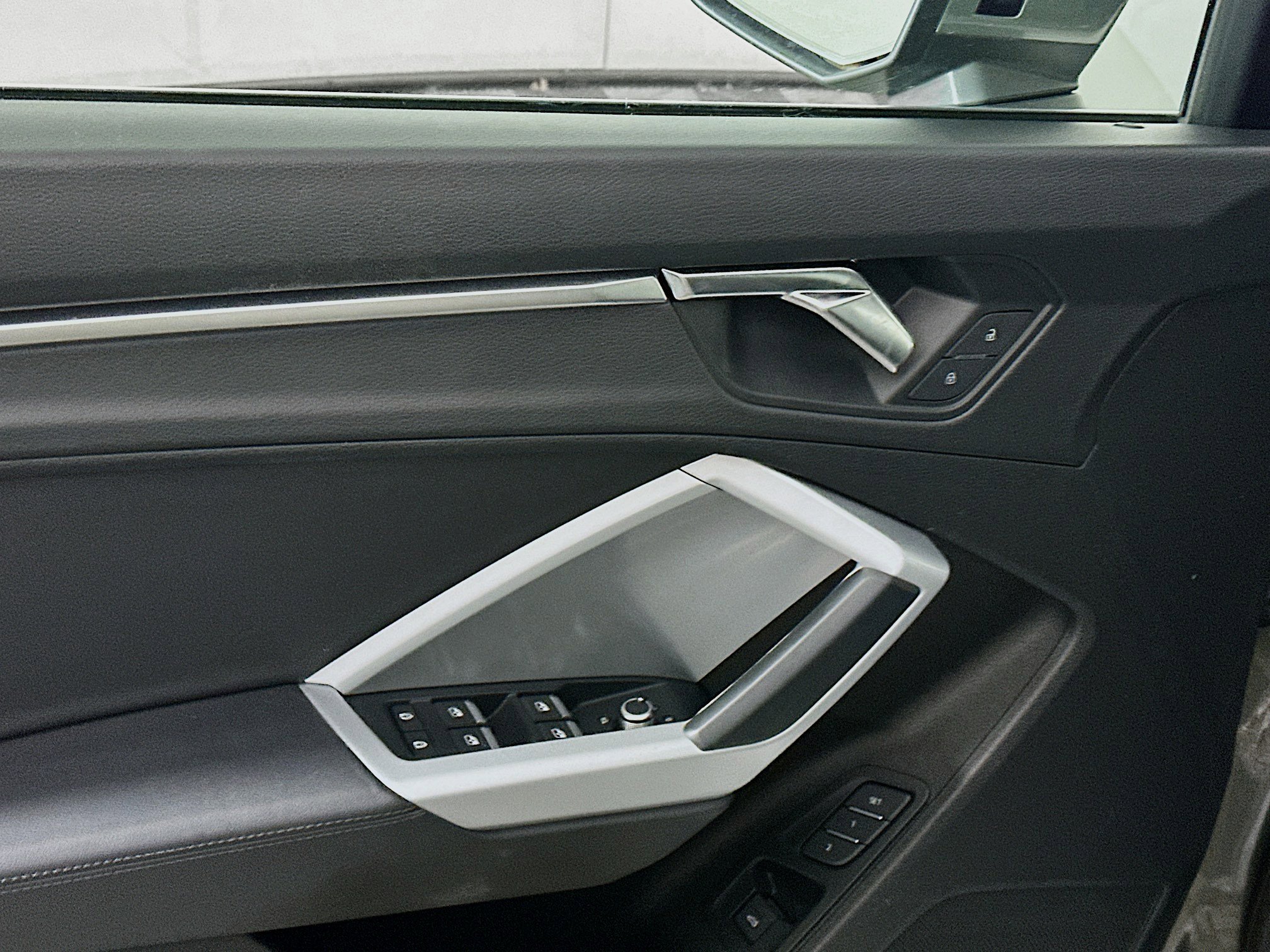 Used 2023 Audi Q3 2.0T Premium image 15