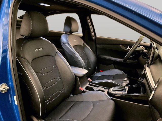 Used 2022 Kia Forte GT-Line w/ GT-Line Premium Package FWD image 7