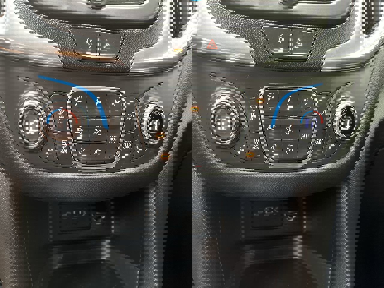 Used 2022 Chevrolet Equinox LT w/ Driver Convenience Package image 20